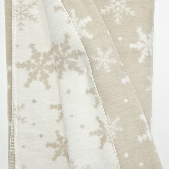 Docofil Reversible Ivory Tan Snowflakes Throw Blanket 51x67 Made in Portugal - Picture 6 of 11
